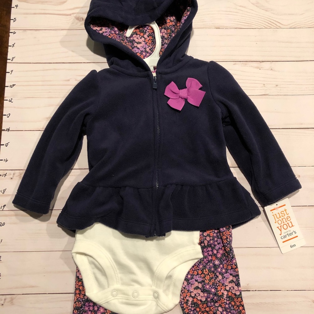 New w tags Carter’s fleece navy floral zip-up set